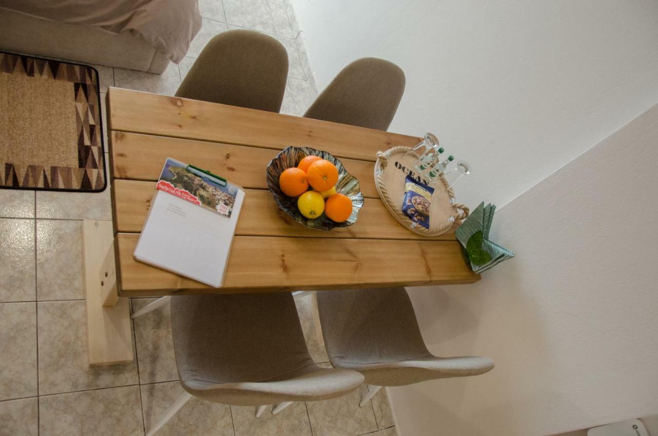 Lovely Studio With Awesome View Tolón Exterior photo